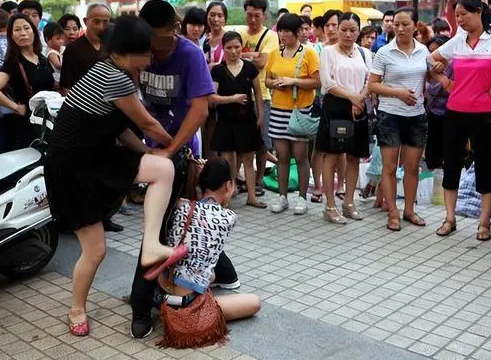 济南职业捉奸:揭秘我为什么怀疑丈夫外遇结果让我深感愧疚